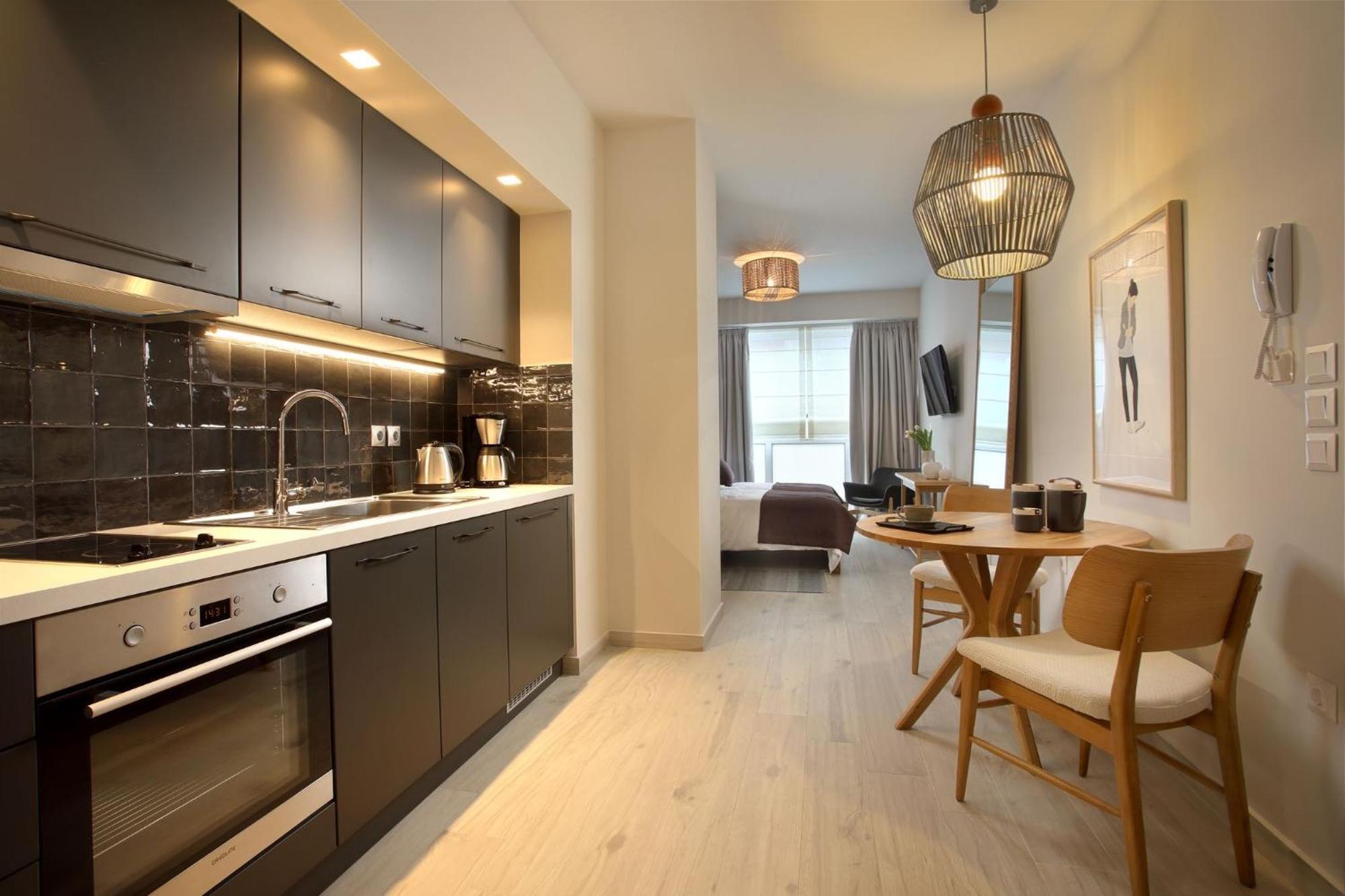 Happiness Luxury Central Apartment أثينا المظهر الخارجي الصورة